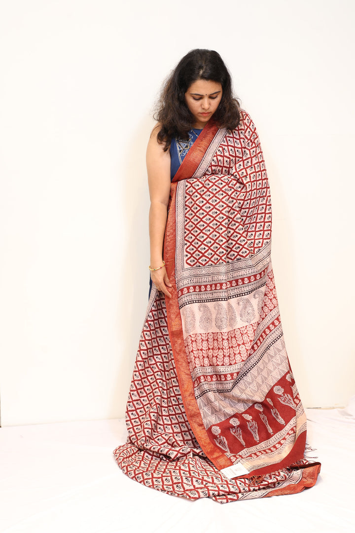 Traditional Maheshwari Handwoven Silk Cotton Bagh Handblock Printed Sarees with Zari Border