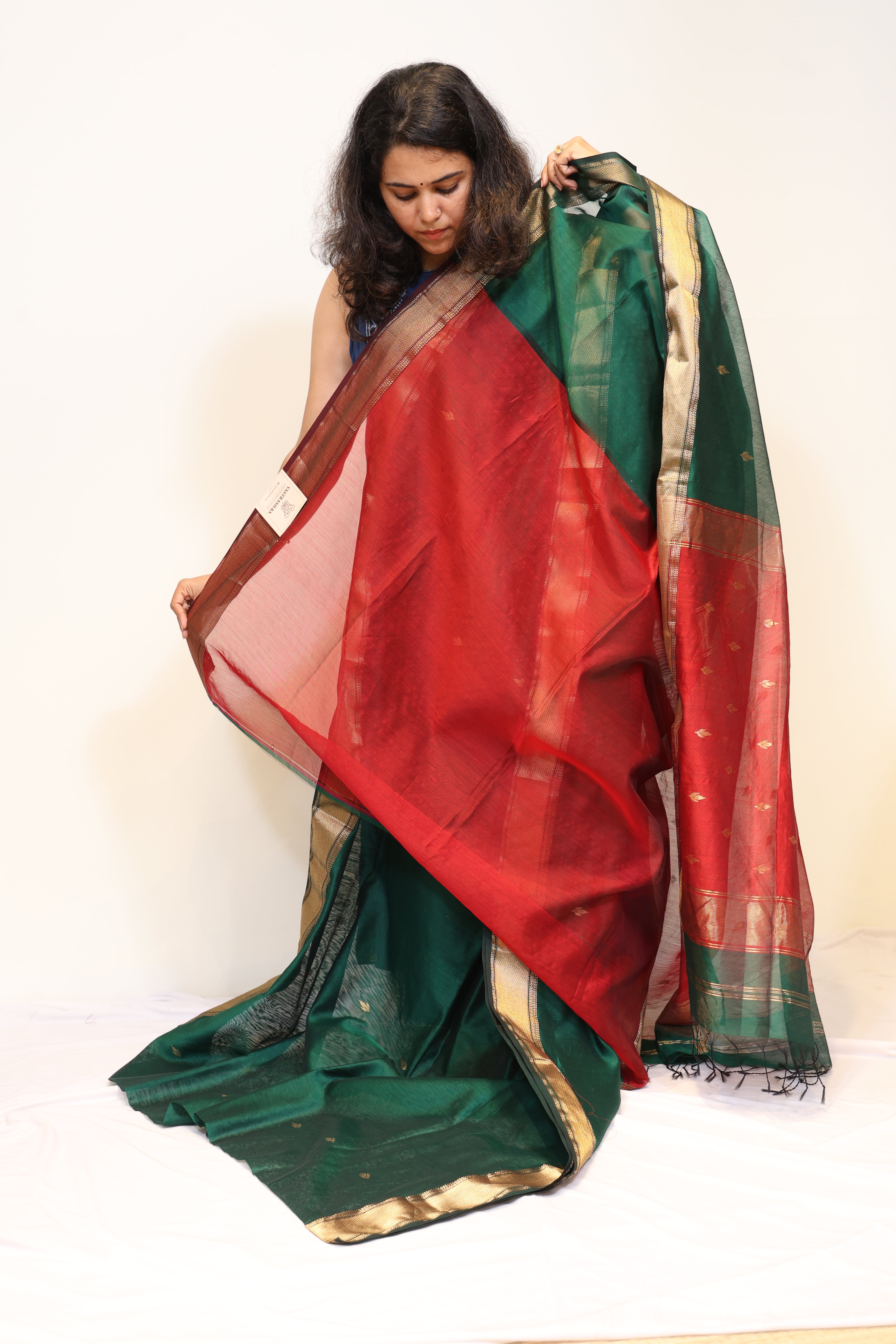 Traditional Maheshwari Silk Cotton Saree with Double Zari Border