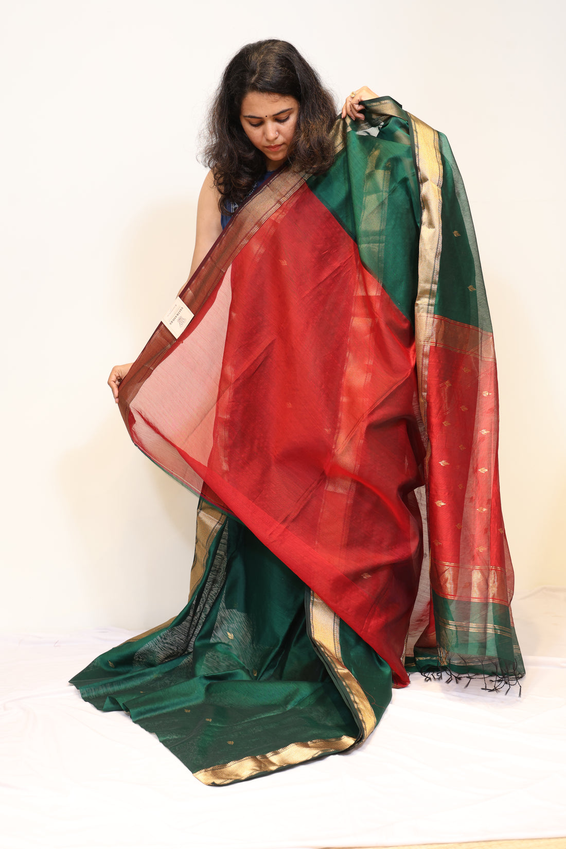 Traditional Maheshwari Silk Cotton Saree with Double Zari Border