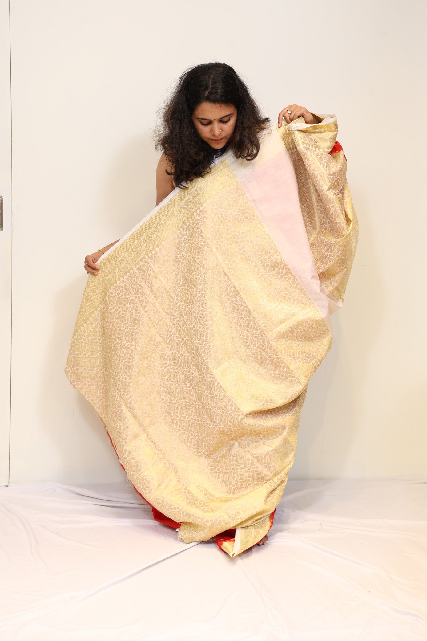 Red Mango Silk Saree with Golden Zari Border