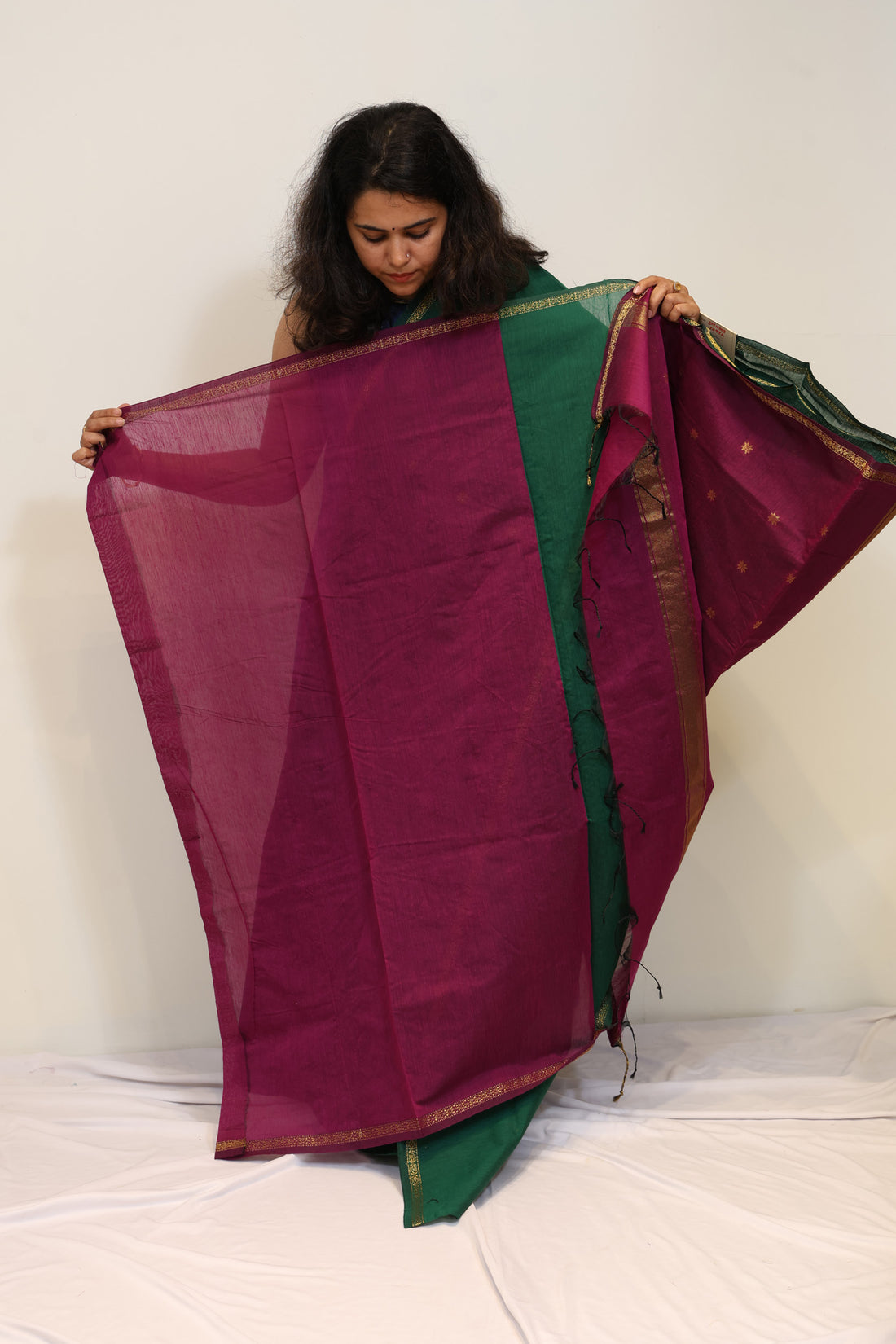 Bottle Green Semi Maheshwari Saree with Magenta Contrast Pallu