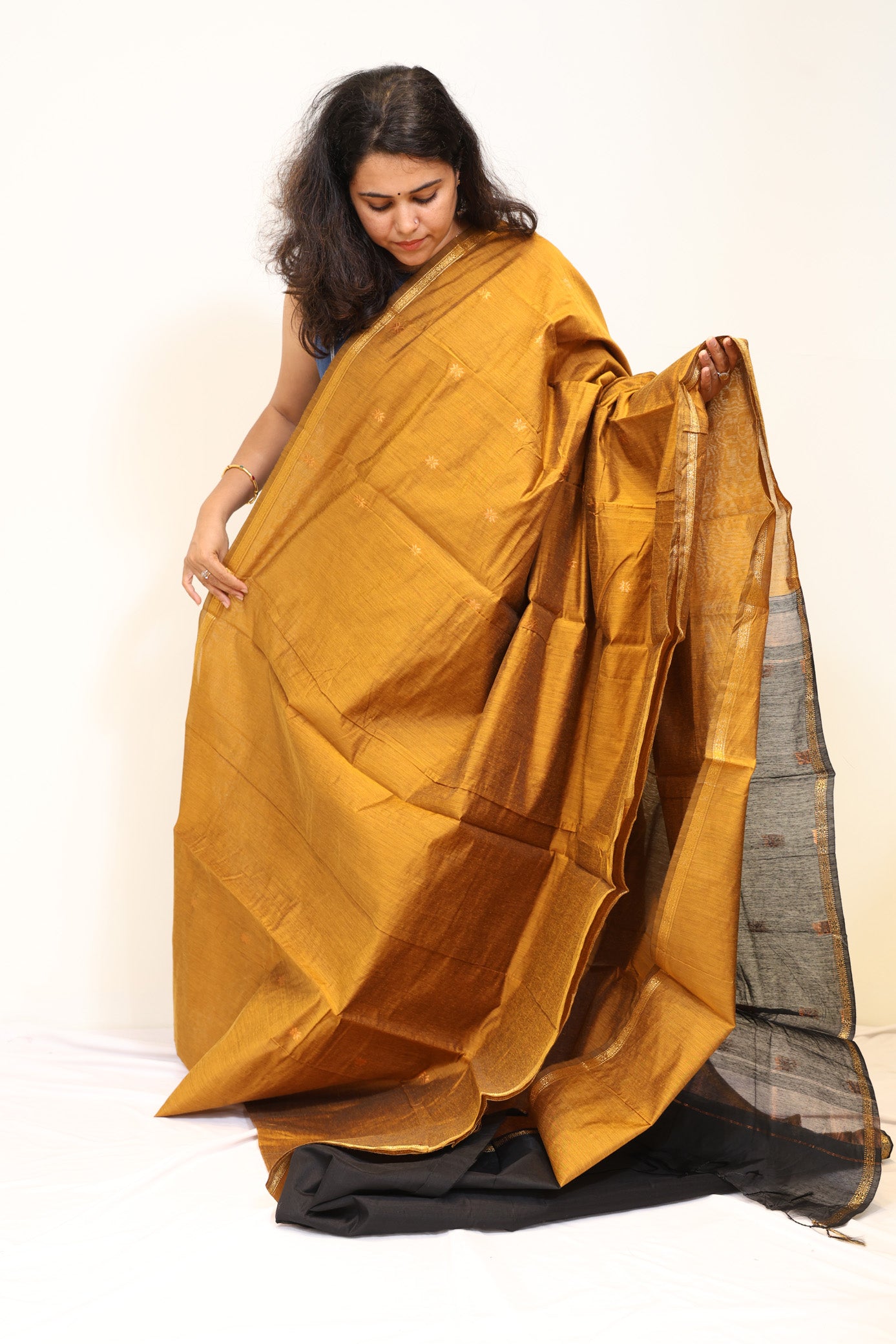Mustard Gold Semi Maheshwari Saree with Black Contrast Pallu