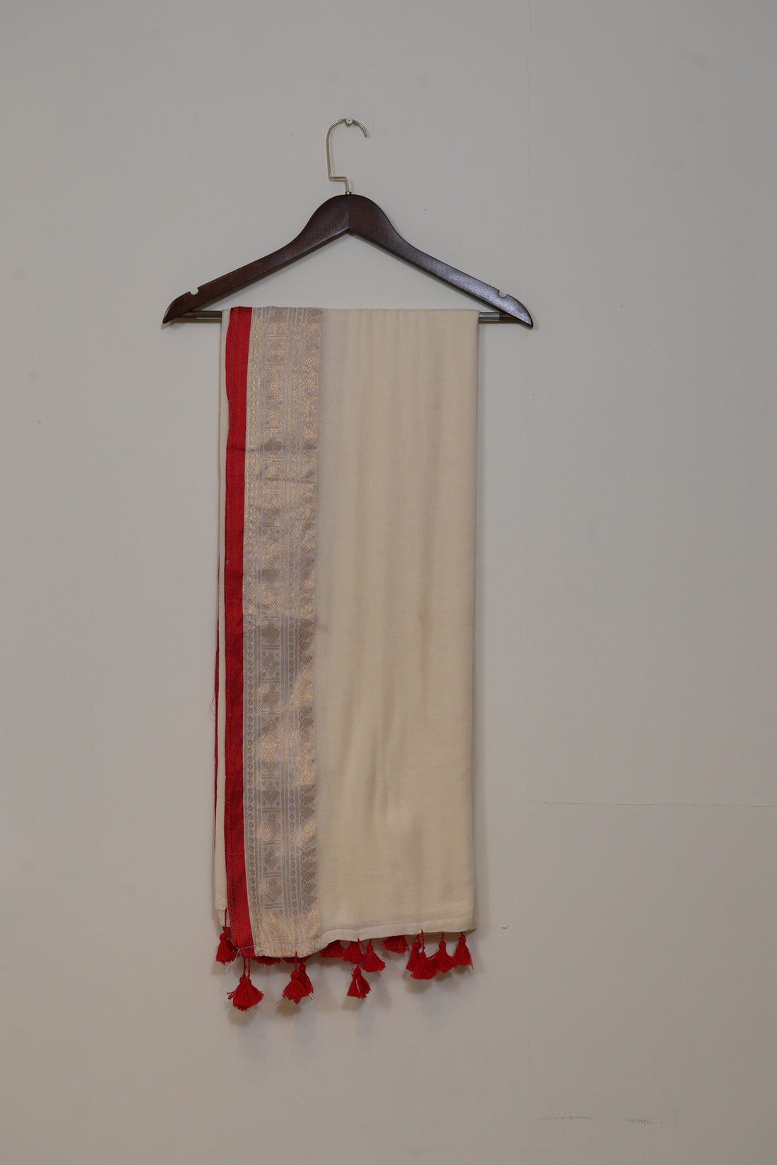 Cream Mul Cotton Saree with Red Border and Tassels