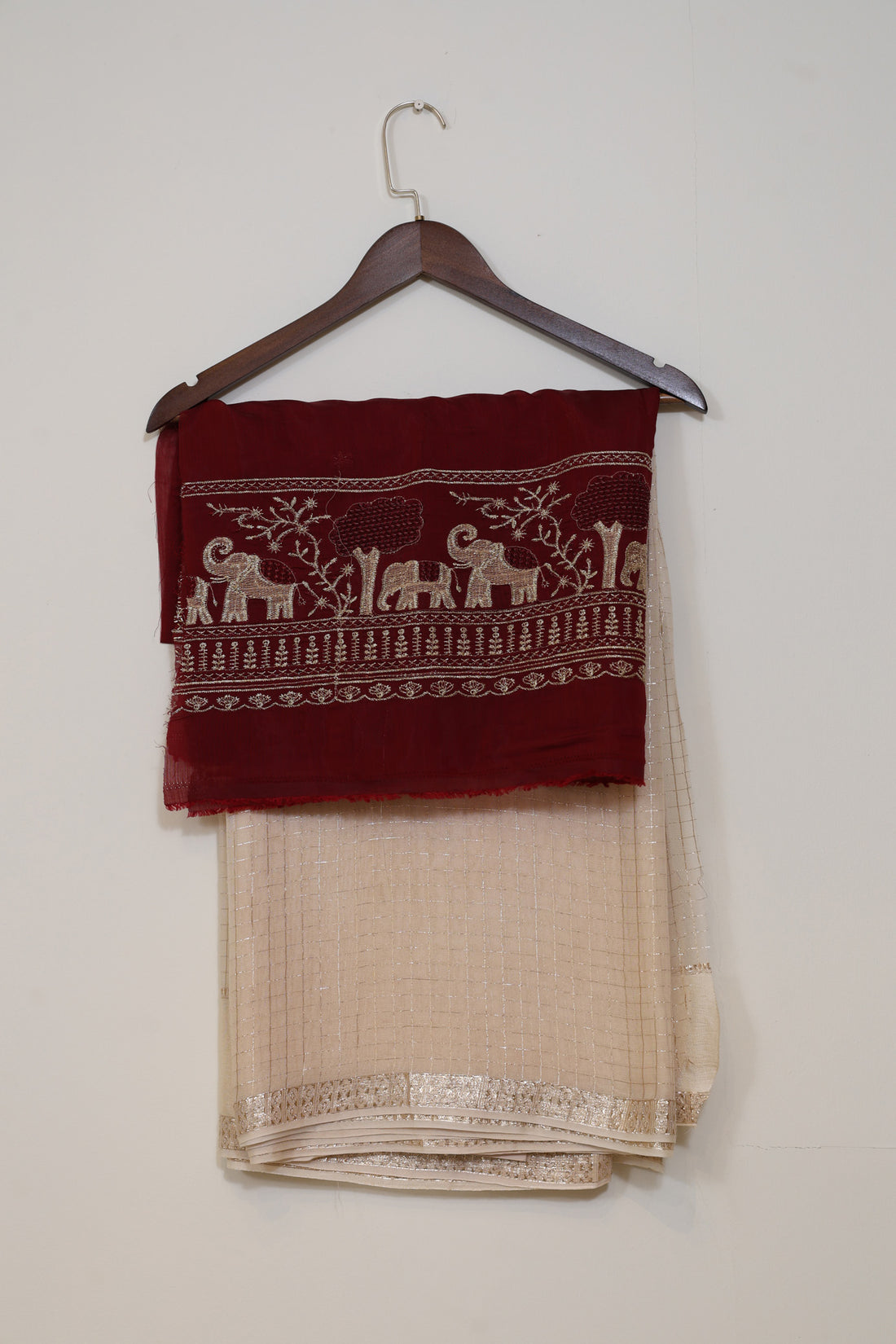 Elegant Beige Chiffon Saree with Maroon Designer Pallu